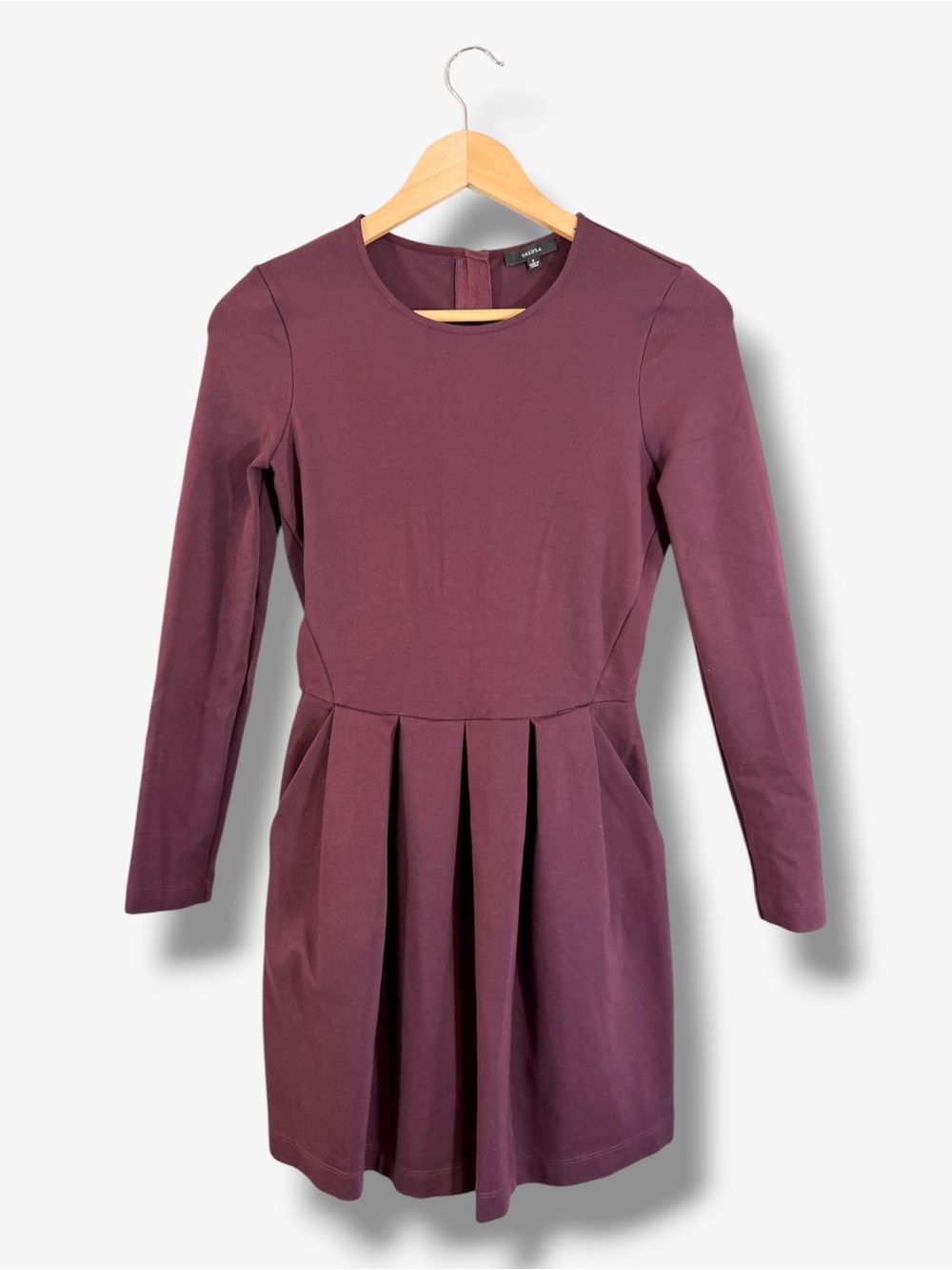 Aritzia Talula Wine Purple Fit & Flare Dress Size 2 Long Sleeve Ponte Knit